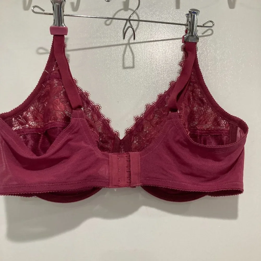New with tags Playtex Secrets hidden shapers underwire Bra Size 38D - Picture 2 of 3